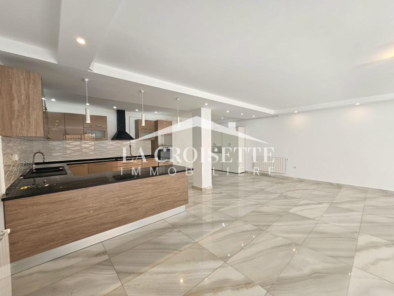 Appartement S+3 à Gammarth